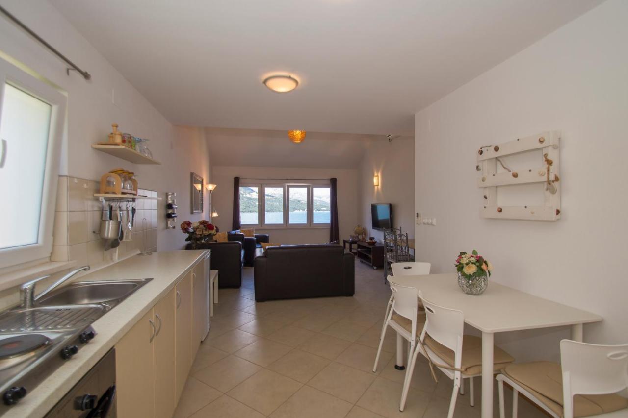 Oasis Blue Apartment Korčula Екстериор снимка